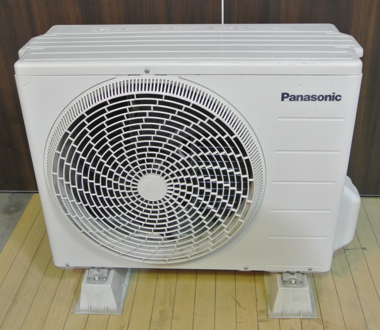 2017年製『パナソニック』8～12畳 エアコン CS-286CFR - 季節、空調家電