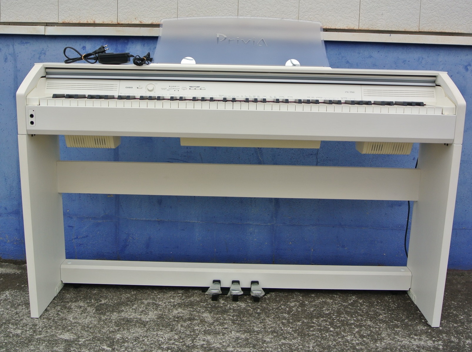 奥行30センチのスリムボディ♪ CASIO（カシオ） 電子ピアノ Privia（プリヴィア）スタンド一体型モデル PX-750WE 群馬県