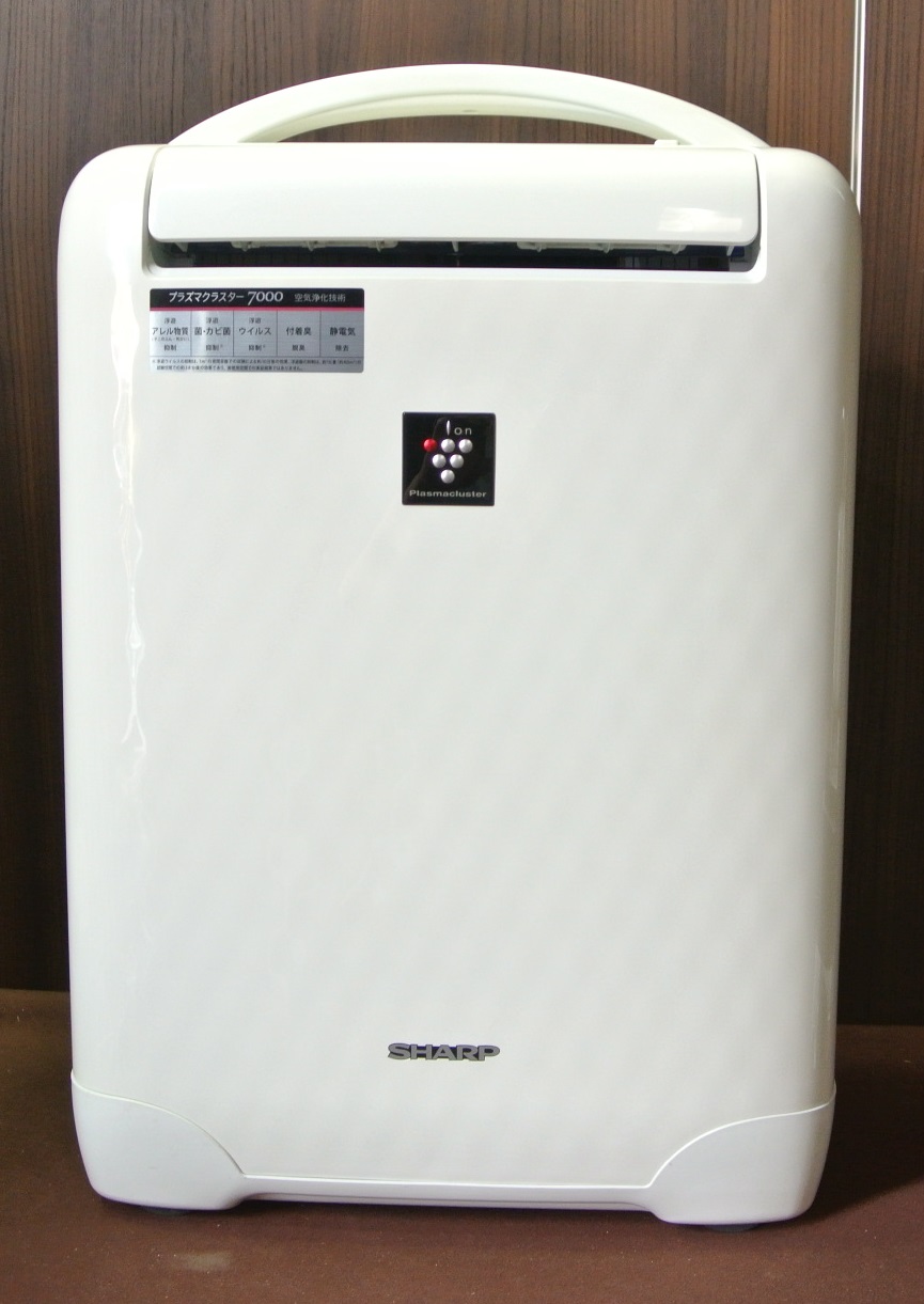 衣類乾燥除湿機 SHARP CV-C100-W 冷風付き 好評受付中 - 除湿機・乾燥機